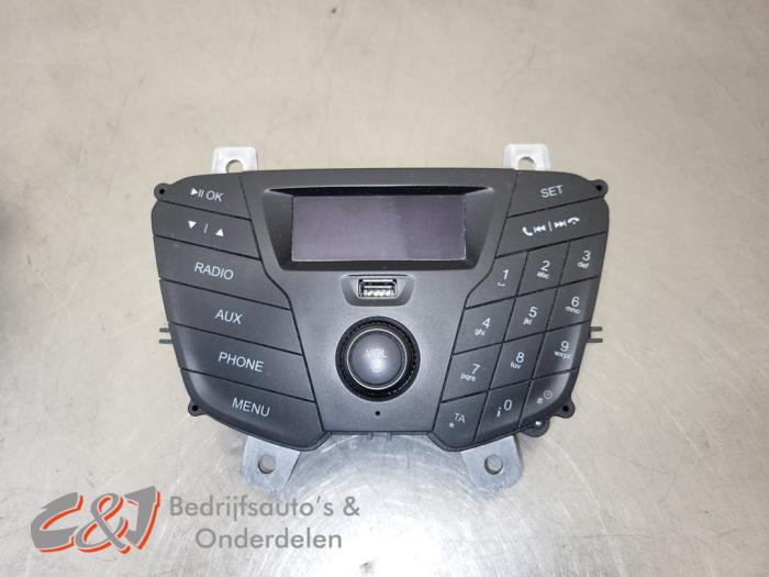 Używane Radio Ford Transit 2.2 TDCi 16V Cena € 78,75 Procedura marży oferowane przez C&J Bedrijfsauto's & Onderdelen