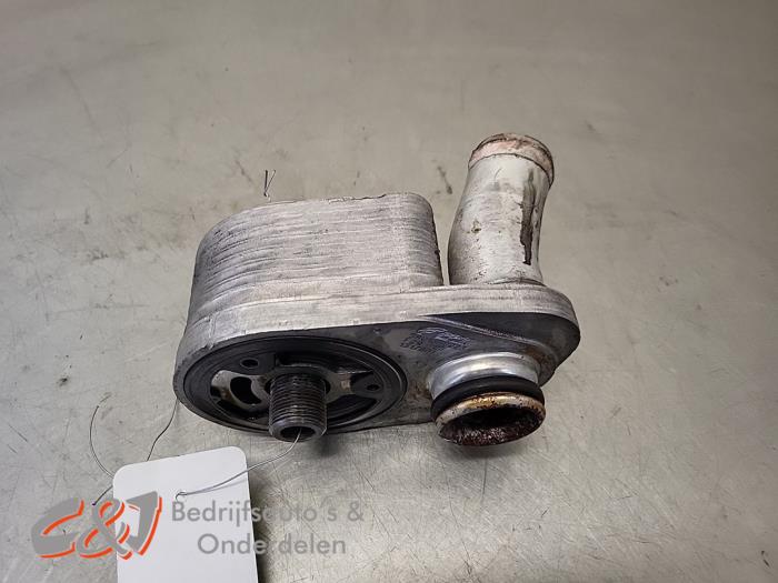 Gebrauchte Ölkühler Iveco New Daily VI 33S16, 35C16, 35S16 Preis € 47,25 Margenregelung angeboten von C&J Bedrijfsauto's & Onderdelen