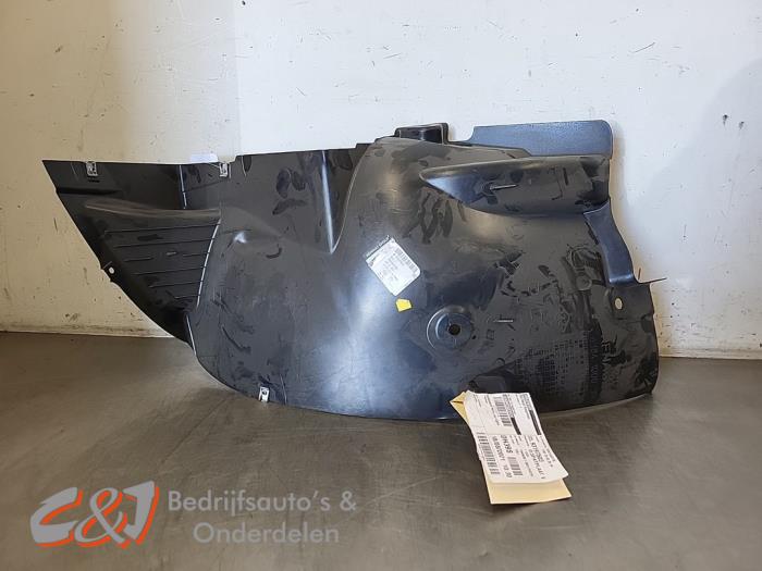 Używane Nadkole Opel Movano 2.3 CDTi 16V FWD Cena € 21,00 Procedura marży oferowane przez C&J Bedrijfsauto's & Onderdelen