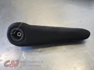 Begagnade Armstöd Opel Vivaro 1.6 CDTI BiTurbo 140 Pris € 42,00 Marginaltabell erbjuds av C&J Bedrijfsauto's & Onderdelen