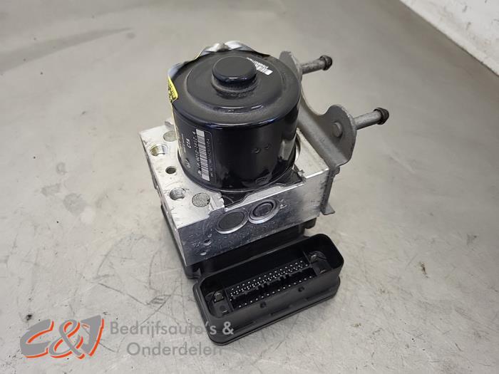 Begagnade ABS-pump Volkswagen Transporter T5 2.0 TDI BlueMotion Pris € 68,25 Marginaltabell erbjuds av C&J Bedrijfsauto's & Onderdelen