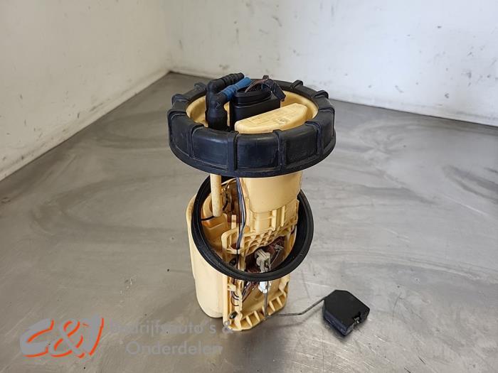 Usagé Pompe d'injection Volkswagen Transporter T5 2.0 TDI DRF Prix € 31,50 Règlement à la marge proposé par C&J Bedrijfsauto's & Onderdelen