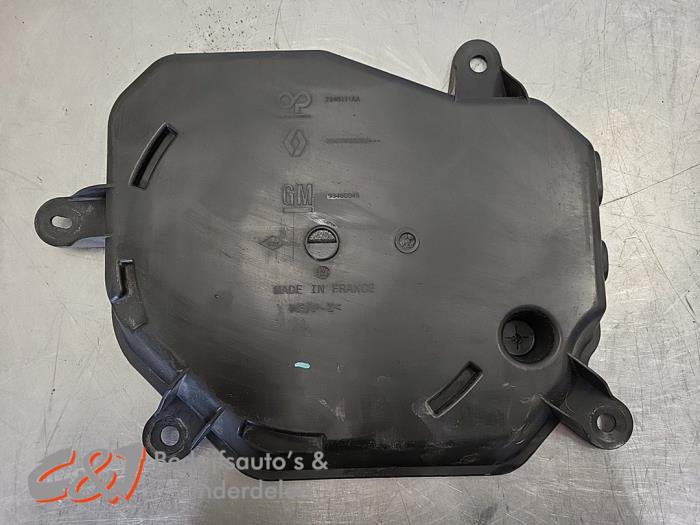Gebrauchte Abdeckplatte sonstige Renault Trafic (1FL/2FL/3FL/4FL) 2.0 dCi 16V 120 Preis € 15,75 Margenregelung angeboten von C&J Bedrijfsauto's & Onderdelen
