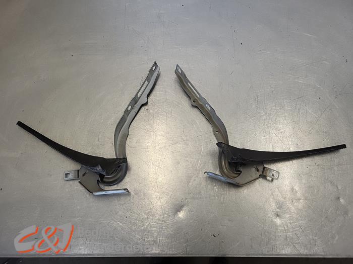 Gebrauchte Scharnier- Set Citroen Jumpy 2.0 Blue HDI 120 Preis € 21,00 Margenregelung angeboten von C&J Bedrijfsauto's & Onderdelen