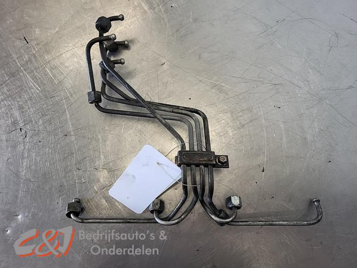 Begagnade Bränsleledning Renault Master II (ED/UD) 2.5 D Pris € 31,50 Marginaltabell erbjuds av C&J Bedrijfsauto's & Onderdelen
