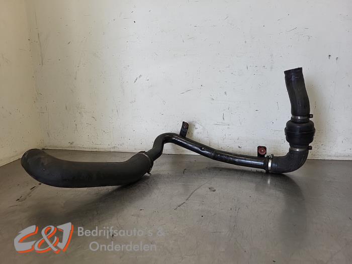 Gebrauchte Intercooler Rohr Peugeot Boxer (U9) 2.0 BlueHDi 160 Preis € 31,50 Margenregelung angeboten von C&J Bedrijfsauto's & Onderdelen