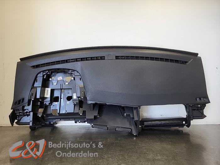 Używane Panel Peugeot Partner (EA//EF/EN/EU) 1.5 BlueHDi 130 Cena € 157,50 Procedura marży oferowane przez C&J Bedrijfsauto's & Onderdelen