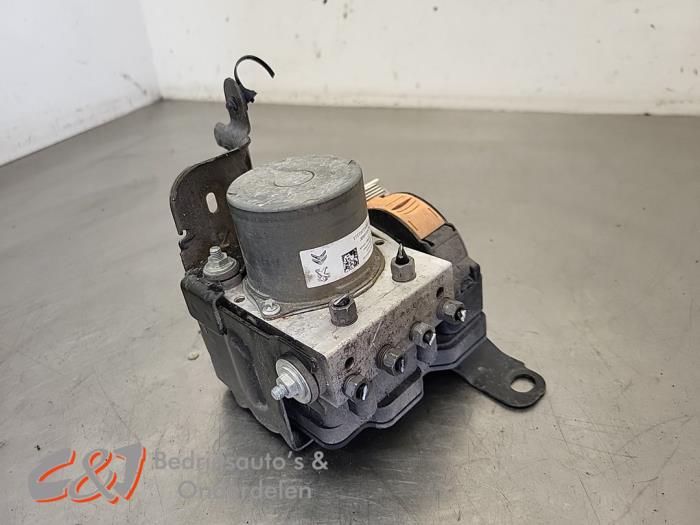 Begagnade ABS-pump Citroen Berlingo 1.5 BlueHDi 100 Pris € 68,25 Marginaltabell erbjuds av C&J Bedrijfsauto's & Onderdelen