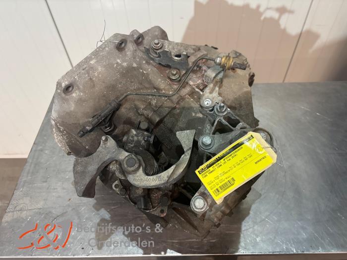 Getriebe van een Ford Transit Connect (PJ2) 1.6 TDCi 16V 115 2016