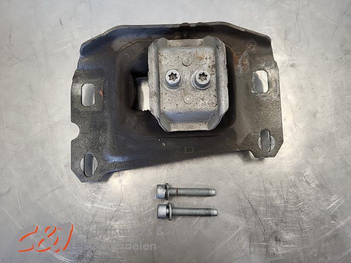 Used Engine mount Peugeot Expert (V1/VA/VB/VE/VF/VT/VY) 2.0 Blue HDi 120 16V Price € 18,38 Margin scheme offered by C&J Bedrijfsauto's & Onderdelen