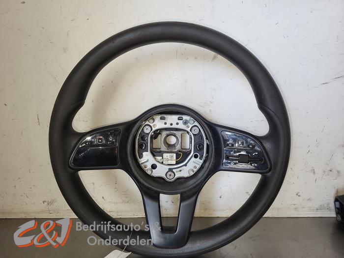 Używane Kierownica Mercedes Sprinter 3,5t (907.6/910.6) 311 CDI 2.1 D FWD Cena € 236,25 Procedura marży oferowane przez C&J Bedrijfsauto's & Onderdelen