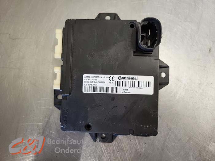 Used Body control computer Opel Vivaro 1.6 CDTI BiTurbo 140 Price € 21,00 Margin scheme offered by C&J Bedrijfsauto's & Onderdelen