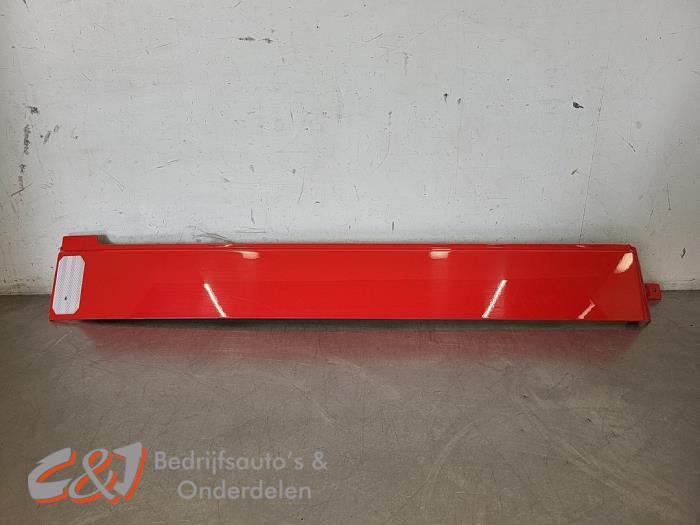Sliding door rail trim