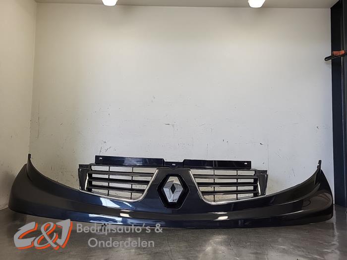 Begagnade Grill Renault Trafic New (FL) 2.5 dCi 16V 145 Pris € 52,50 Marginaltabell erbjuds av C&J Bedrijfsauto's & Onderdelen