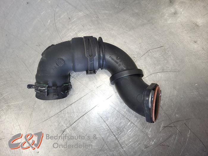 Gebrauchte Intercooler Rohr Opel Vivaro 1.6 CDTi BiTurbo Preis € 21,00 Margenregelung angeboten von C&J Bedrijfsauto's & Onderdelen