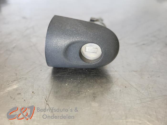 Ignition lock + computer from a Mercedes-Benz Citan (415.7) 1.5 109 CDI Crewbus 2016