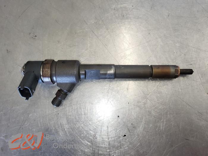 Usagé Injecteurs Fiat Doblo Cargo (263) 1.3 D Multijet Prix € 78,75 Règlement à la marge proposé par C&J Bedrijfsauto's & Onderdelen