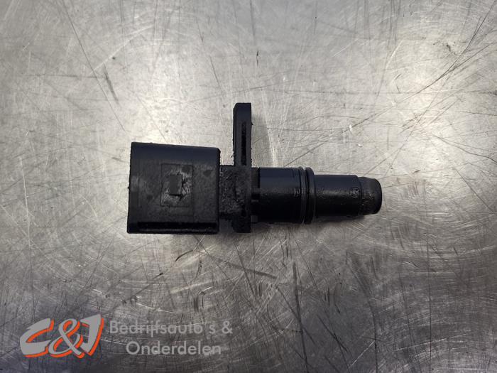 Begagnade Kamaxelsensor Volkswagen Transporter T5 2.5 TDi PF Pris € 15,75 Marginaltabell erbjuds av C&J Bedrijfsauto's & Onderdelen
