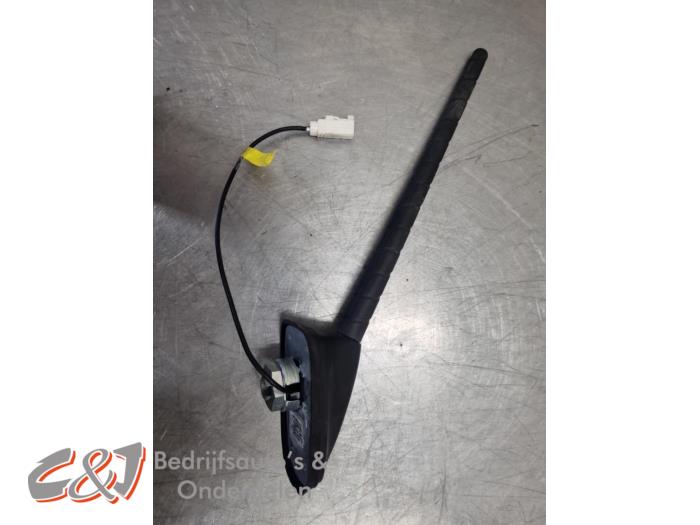 Bat anteny z Opel Combo Cargo 1.6 CDTI 75 2019