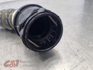 Intercooler Rohr van een Mercedes-Benz Citan (415.6) 1.5 108 CDI 2013