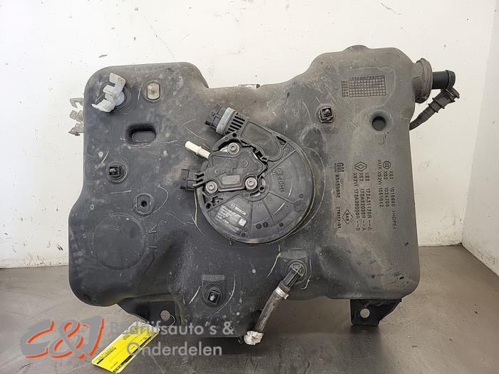 Gebrauchte Adblue Tank Renault Master III (MA/MB/MC/MD/MH/MF/MG/MH) 2.3 dCi 16V Preis € 131,25 Margenregelung angeboten von C&J Bedrijfsauto's & Onderdelen