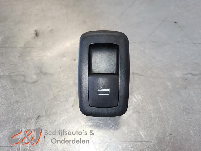 Usados Interruptor de ventanilla eléctrica Dodge 1500 Standard Cab (DS) 5.7 Hemi V8 4x4 Precio € 15,75 Norma de margen ofrecido por C&J Bedrijfsauto's & Onderdelen