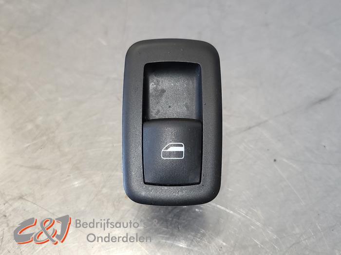 Usados Interruptor de ventanilla eléctrica Dodge 1500 Standard Cab (DS) 5.7 Hemi V8 4x4 Precio € 15,75 Norma de margen ofrecido por C&J Bedrijfsauto's & Onderdelen