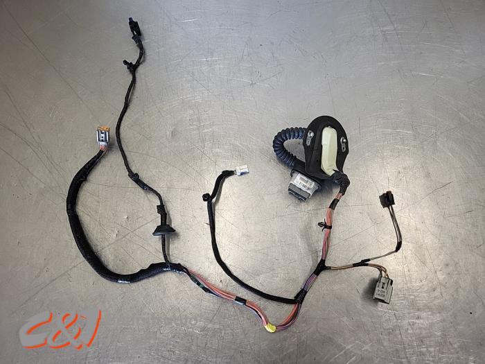 Begagnade Kablage Dodge 1500 Standard Cab (DS) 5.7 Hemi V8 4x4 Pris € 21,00 Marginaltabell erbjuds av C&J Bedrijfsauto's & Onderdelen