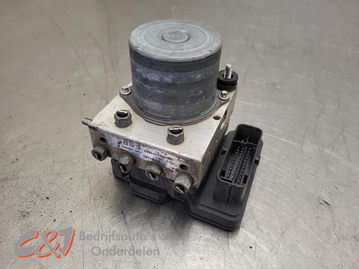 Begagnade ABS-pump Citroen Jumper (U9) 2.2 Blue HDi 140 Pris € 236,25 Marginaltabell erbjuds av C&J Bedrijfsauto's & Onderdelen