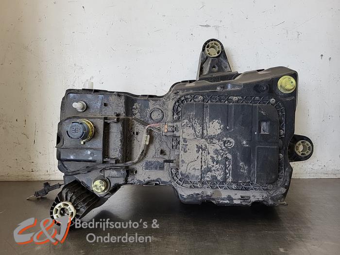 Gebrauchte Adblue Tank Citroen Berlingo 1.6 Hdi, BlueHDI 75 Preis € 194,25 Margenregelung angeboten von C&J Bedrijfsauto's & Onderdelen