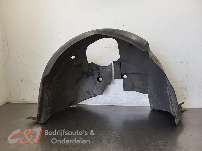 Używane Nadkole Mercedes Vito (639.6) 3.0 120 CDI V6 24V Cena € 36,75 Procedura marży oferowane przez C&J Bedrijfsauto's & Onderdelen