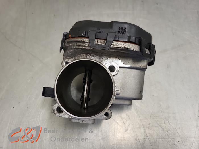 Gebrauchte Drosselklappengehäuse Peugeot Partner (EA//EF/EN/EU) 1.5 BlueHDi 130 Preis € 10,50 Margenregelung angeboten von C&J Bedrijfsauto's & Onderdelen