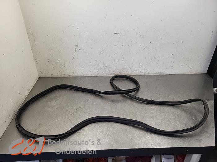 Side sliding door – A447730