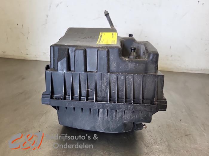 Gebrauchte Luftfiltergehäuse Nissan NV 400 2.3 dCi 170 16V Preis € 21,00 Margenregelung angeboten von C&J Bedrijfsauto's & Onderdelen