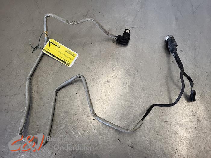 Used Adblue Sensor Nissan NV 400 2.3 dCi 170 16V Price € 31,50 Margin scheme offered by C&J Bedrijfsauto's & Onderdelen