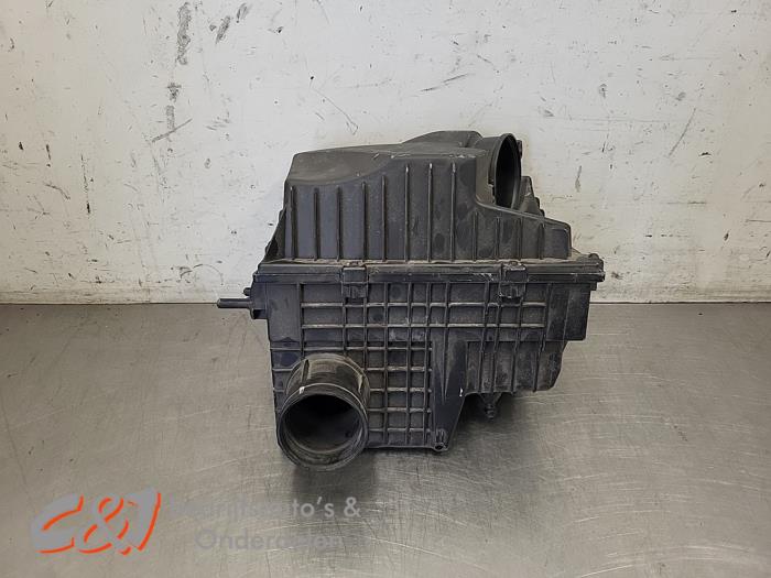 Gebrauchte Luftfiltergehäuse Renault Master III (EV/HV/UV/VA/VB/VD/VF/VG/VJ) 2.3 dCi 135 16V FWD Preis € 21,00 Margenregelung angeboten von C&J Bedrijfsauto's & Onderdelen