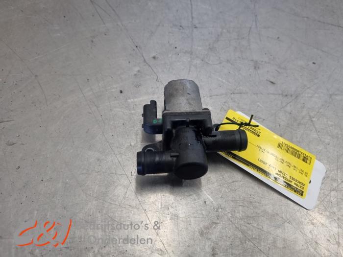 Begagnade Extra vattenpump Mercedes Citan (420.6) 1.5 110 CDI Pris € 42,00 Marginaltabell erbjuds av C&J Bedrijfsauto's & Onderdelen