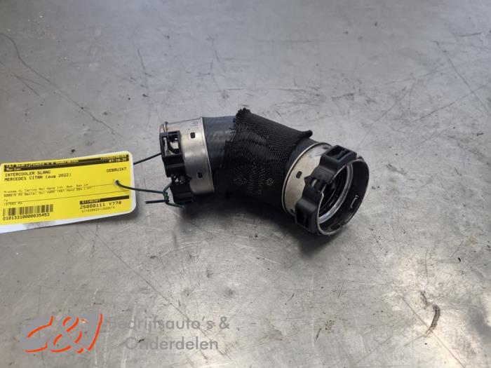 Gebrauchte Intercooler Schlauch Mercedes Citan (420.6) 1.5 110 CDI Preis € 31,50 Margenregelung angeboten von C&J Bedrijfsauto's & Onderdelen