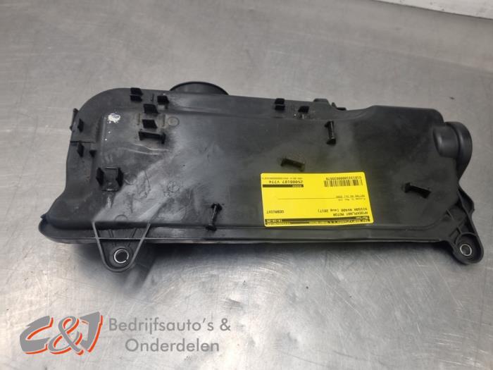 Abdeckblech Motor van een Nissan NV 400 2.3 dCi 170 16V 2017