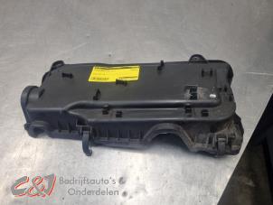 Abdeckblech Motor van een Nissan NV 400 2.3 dCi 170 16V 2017