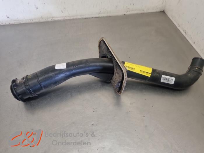 Fuel tank filler neck pipe