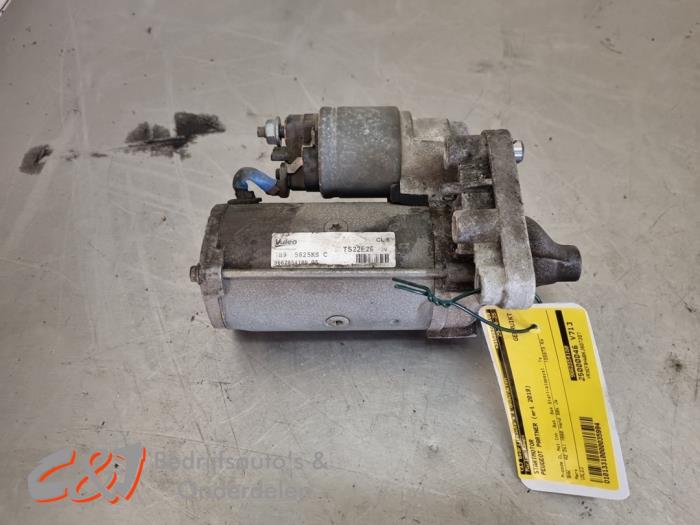 Used Starter Peugeot Partner (EA//EF/EN/EU) 1.6 BlueHDI 75 Price € 11,55 Margin scheme offered by C&J Bedrijfsauto's & Onderdelen