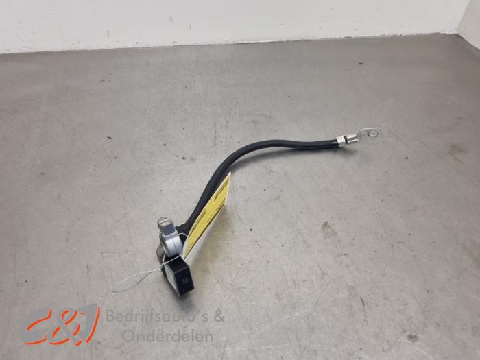 Begagnade Batterisensor Mercedes Vito (447.6) 2.2 116 CDI 16V Pris € 47,25 Marginaltabell erbjuds av C&J Bedrijfsauto's & Onderdelen