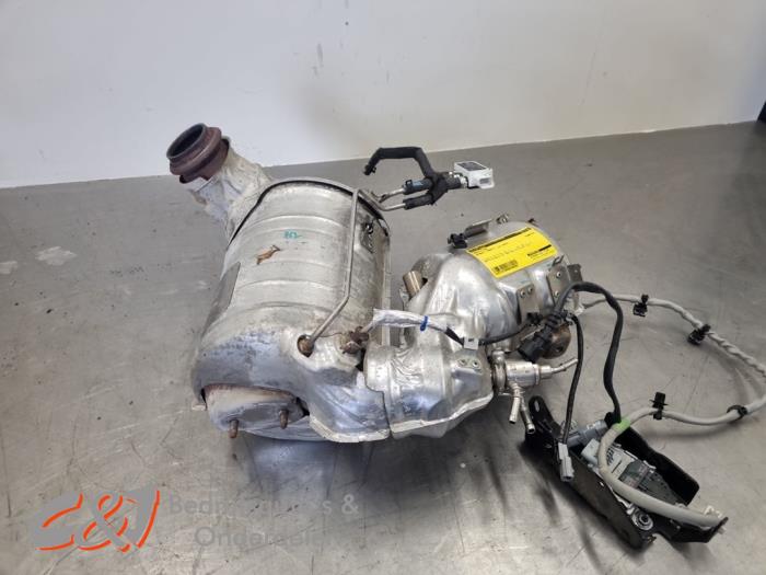 Gebrauchte Rußfilter Renault Trafic (1FL/2FL/3FL/4FL) 2.0 dCi 16V 150 Preis € 1.143,45 Mit Mehrwertsteuer angeboten von C&J Bedrijfsauto's & Onderdelen