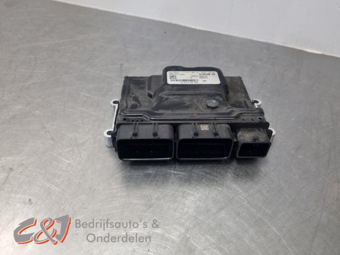 Used Engine management computer Renault Trafic (1FL/2FL/3FL/4FL) 2.0 dCi 16V 130 Price € 399,00 Margin scheme offered by C&J Bedrijfsauto's & Onderdelen