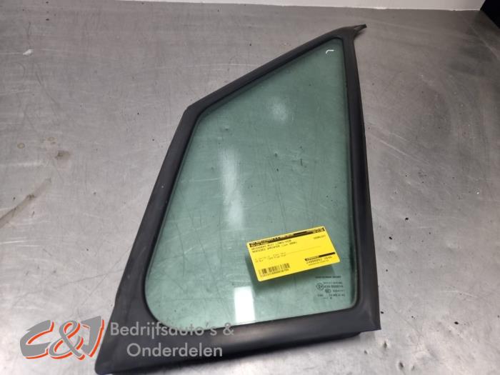 Usados Ventanilla triangular izquierda delante Mercedes Sprinter 3,5t (906.73) 315 CDI 16V Precio € 31,50 Norma de margen ofrecido por C&J Bedrijfsauto's & Onderdelen