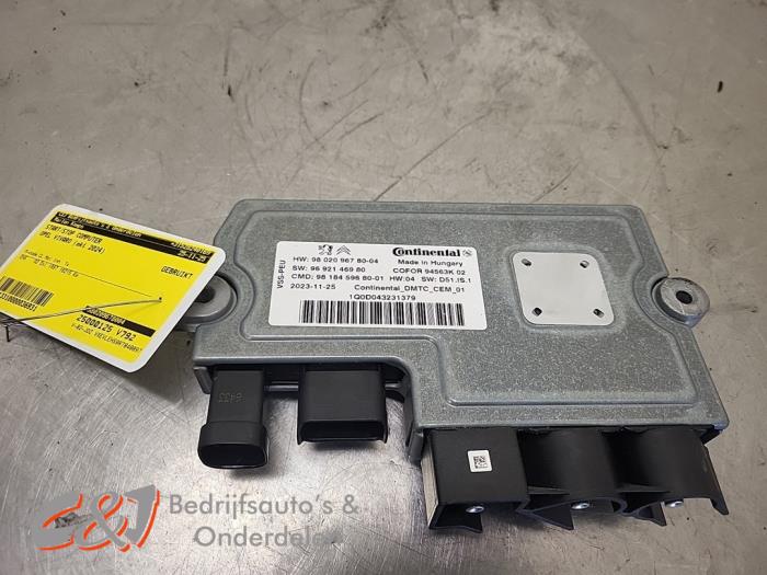 Start/Stop computer from a Opel Vivaro 2.0 Diesel 145 2024