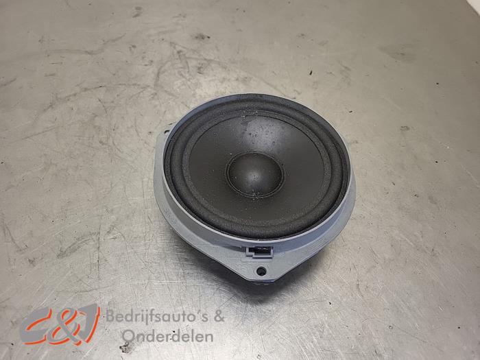 Begagnade Högtalare Iveco New Daily VI 35C18, 40C18, 50C18, 65C18, 70C18, 35S18 Pris € 21,00 Marginaltabell erbjuds av C&J Bedrijfsauto's & Onderdelen