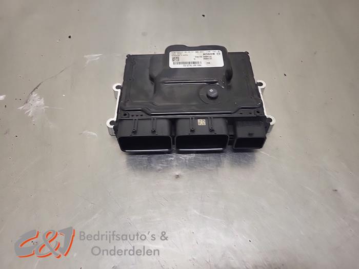 Used Engine management computer Renault Trafic (1FL/2FL/3FL/4FL) 2.0 dCi 16V 150 Price € 183,75 Margin scheme offered by C&J Bedrijfsauto's & Onderdelen