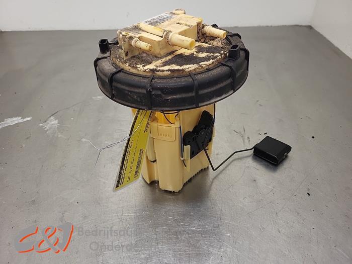 Usagé Pompe d'injection Peugeot Partner (GC/GF/GG/GJ/GK) 1.6 HDI 75 Phase 2 Prix € 21,00 Règlement à la marge proposé par C&J Bedrijfsauto's & Onderdelen